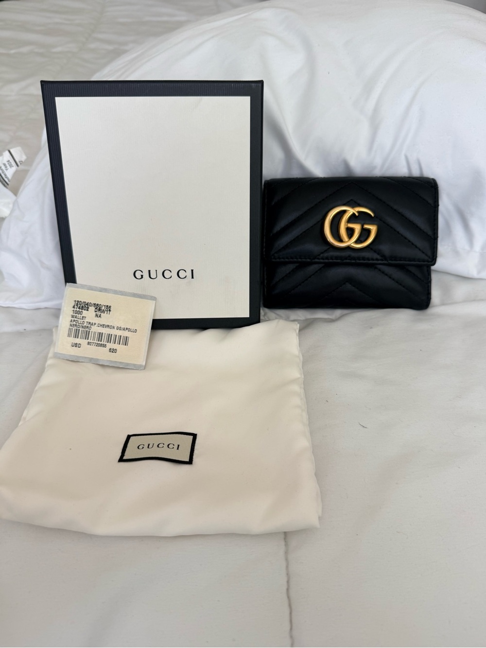 Gucci Black Quilted Leather GG Marmont Card Holder with Gold Logo